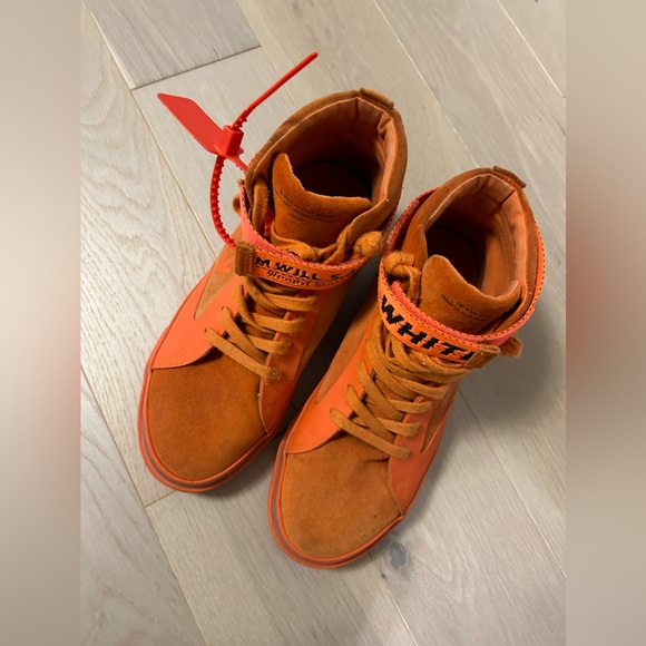 AUTHENTIC- OFF WHITE Men’s high top suede shoes size 41 - Picture 4 of 14